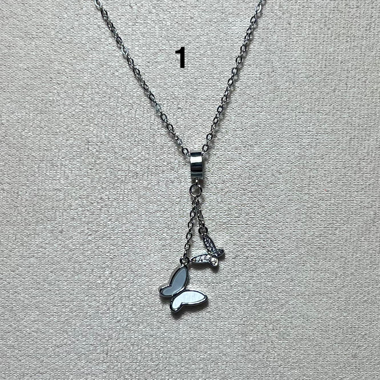 Collier en acier inoxydable N° 1 (39cm+ 5cm) – Ajustable, hypoallergéniqus et résistants à l’eau