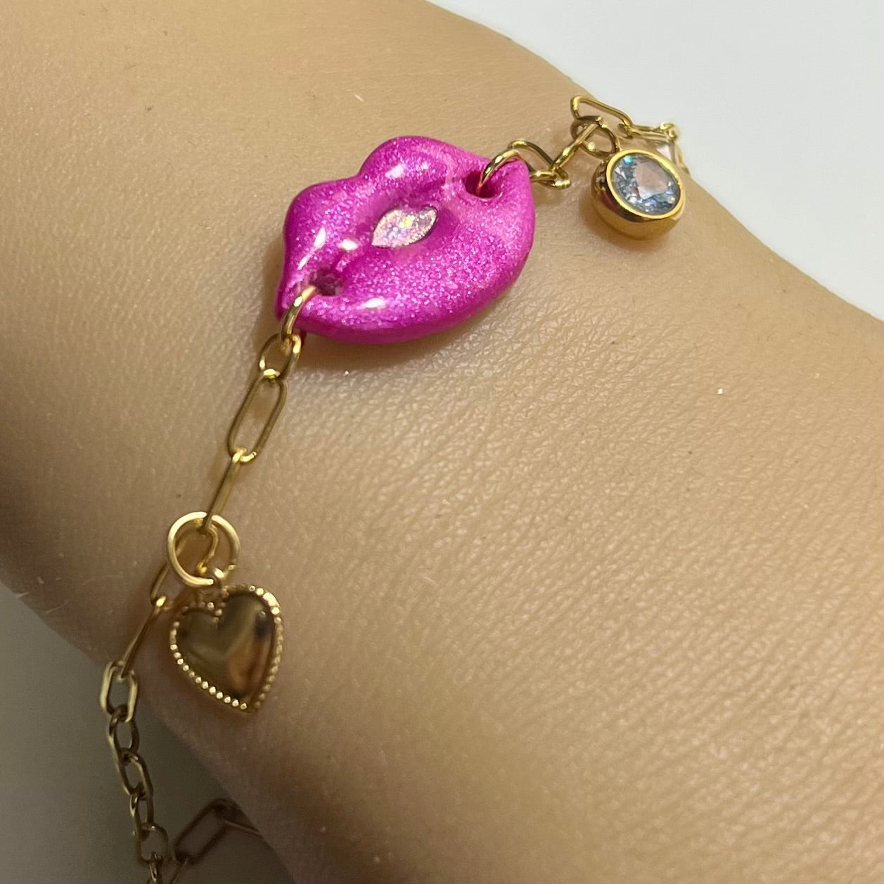Bracelet Lips – Bracelet en acier inoxydable et pâte polymère fait main | Chaîne dorée ou argentée