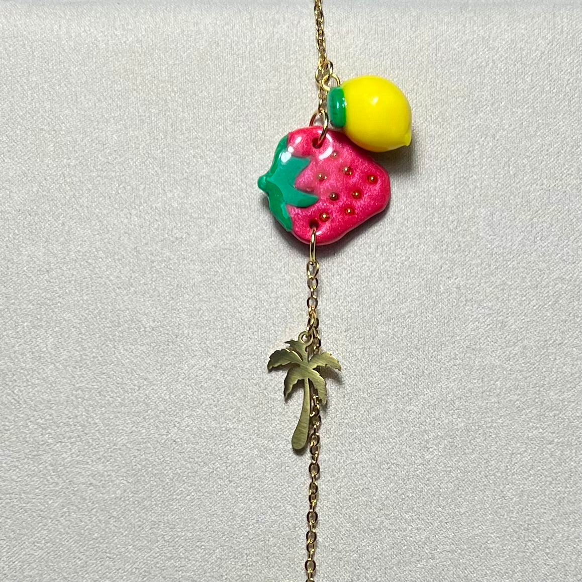 Bracelet Multi-fruits en acier inoxydable fait main – Citron-Fraise-Palmier ou Orange-Cerise-Coeur – Chaîne dorée ou argentée