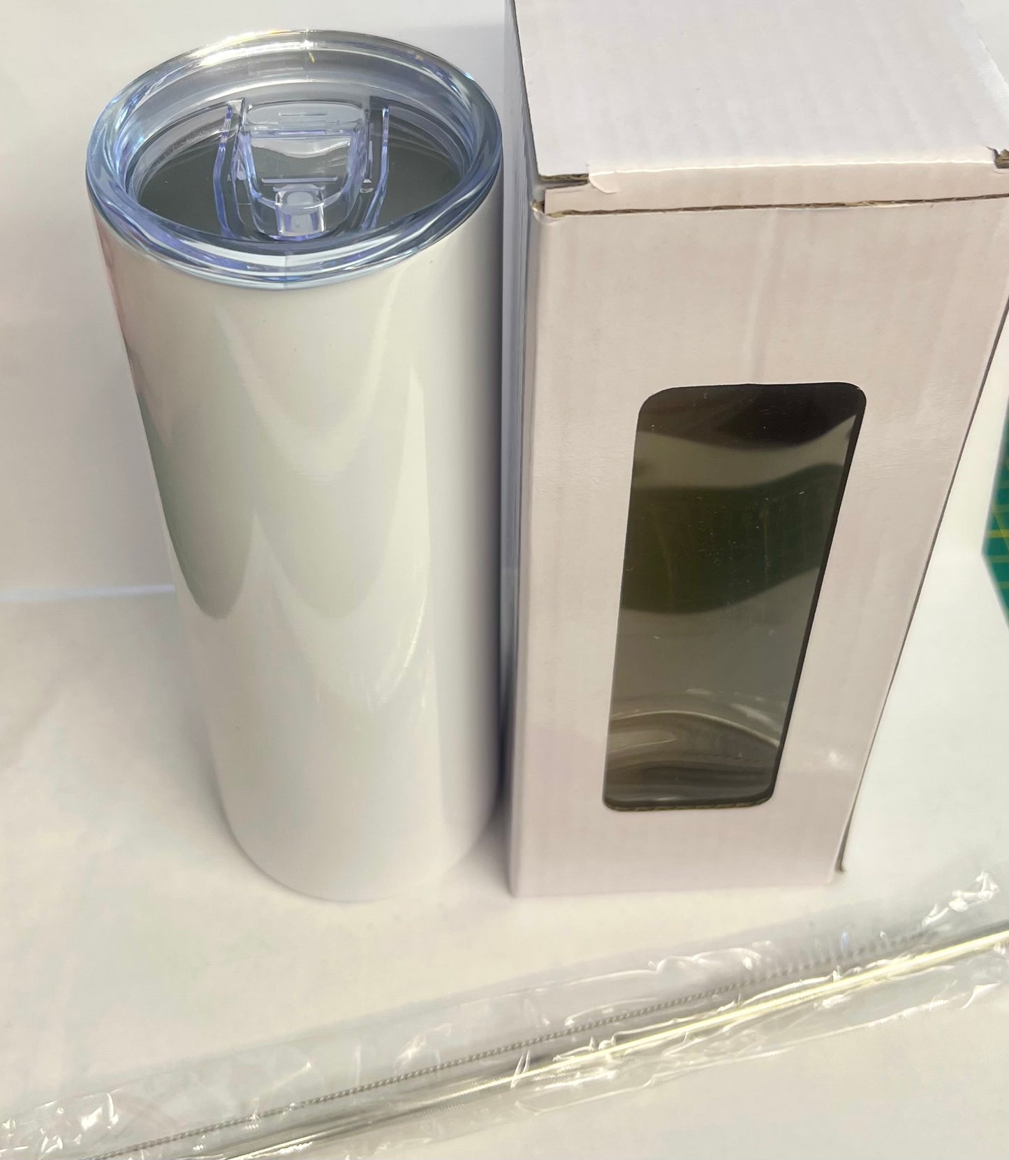 Tumbler A044 - 590ml en Acier Inoxydable – Gourde Thermos Isotherme Chaud et Froid | Avec Paille