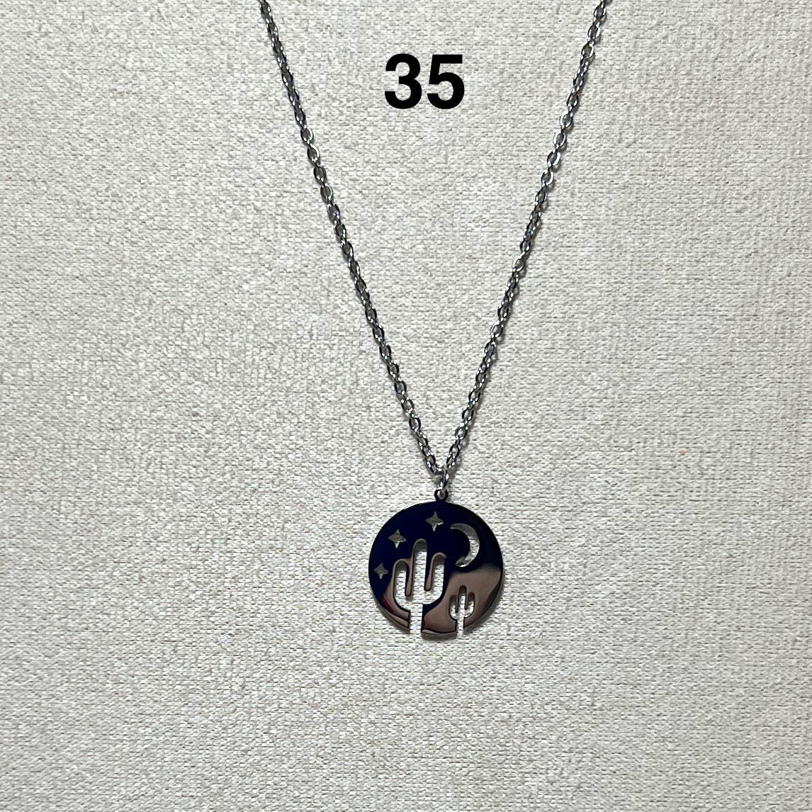 Collier en acier inoxydable N° 35 (44cm) – Ajustable, hypoallergénique et résistants à l’eau