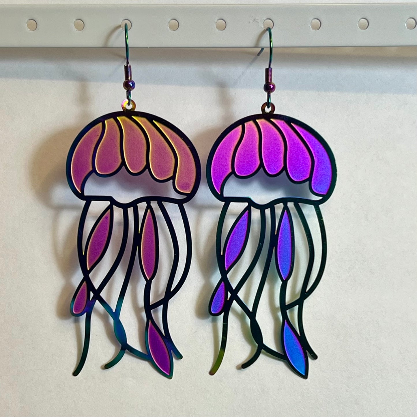 Boucles d’Oreilles en Acier Inoxydable B045 – Holographique | Hypoallergéniques et Résistantes à l’Eau