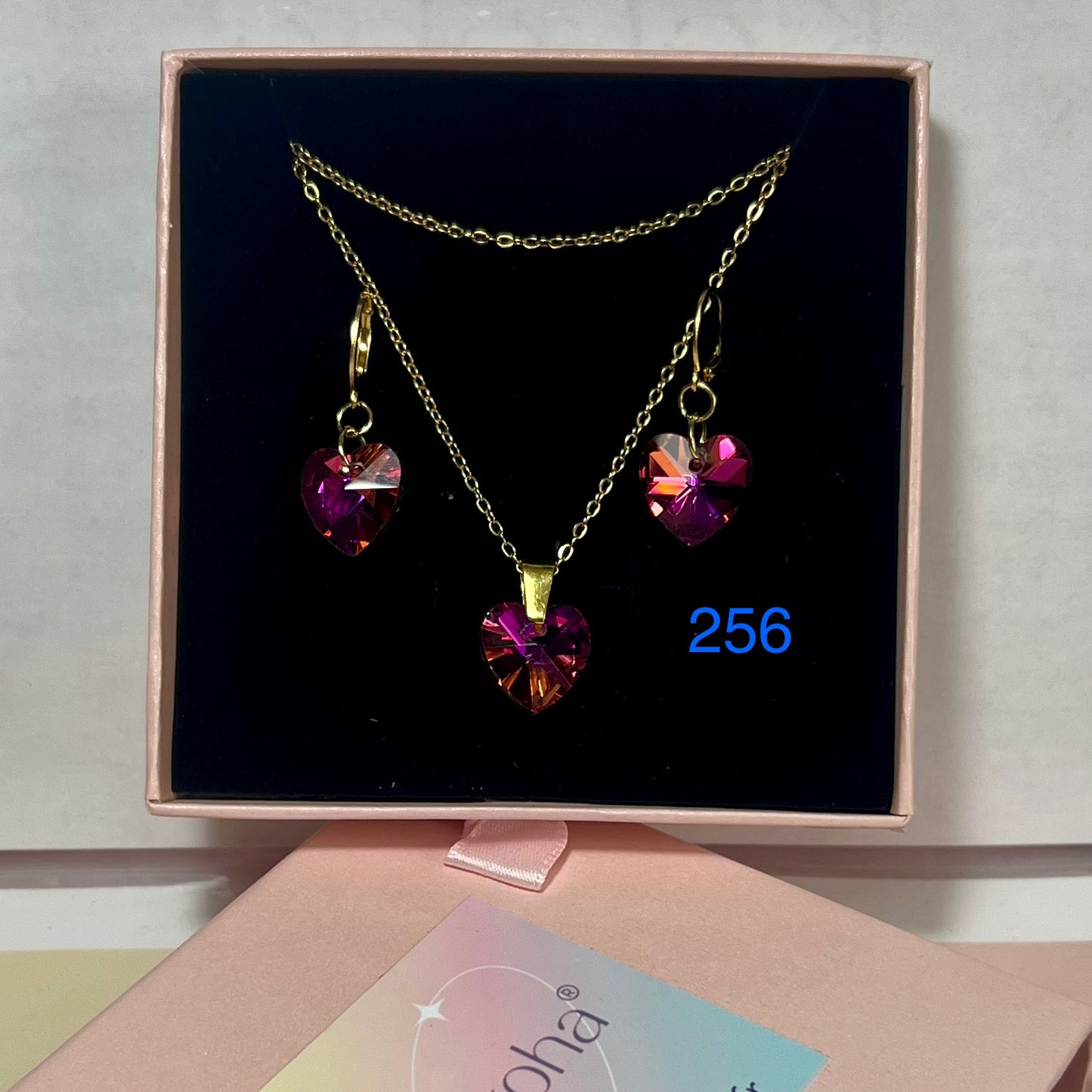Parure Élégance Cœur Cristal – Collier & Boucles d’Oreilles en Acier Inoxydable (Boîte Cadeau Incluse)