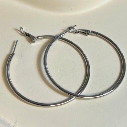 Boucles d’Oreilles en Acier Inoxydable B039 – Doré ou Argenté | Hypoallergéniques et Résistantes à l’Eau