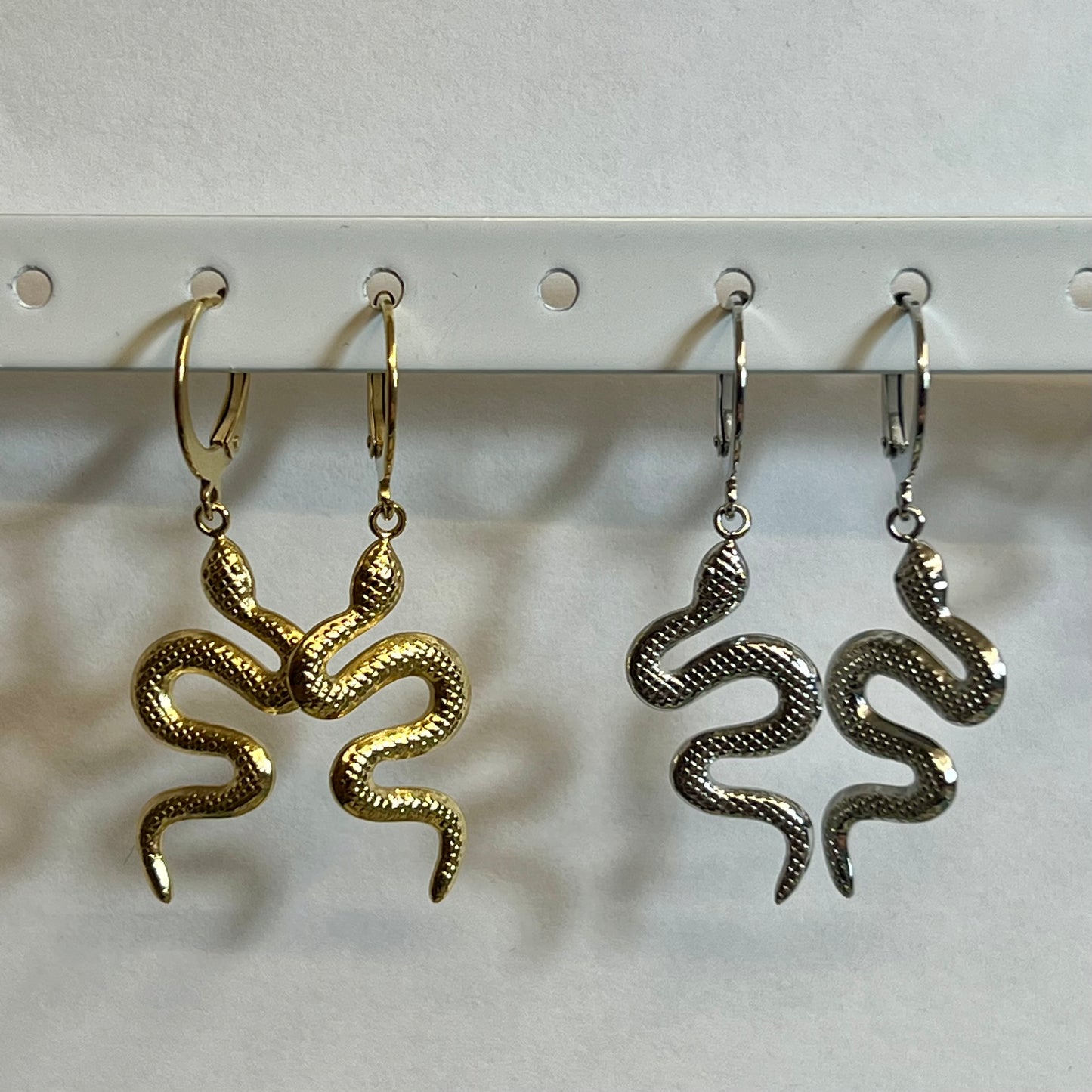 Boucles d’Oreilles en Acier Inoxydable B030 – Doré ou Argenté | Hypoallergéniques et Résistantes à l’Eau