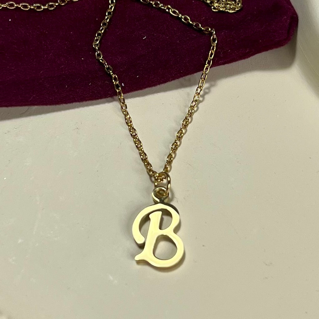 Collier Lettre Initiale en Acier Inoxydable – Doré ou Argenté | Cadeau Personnalisé à Petit Prix