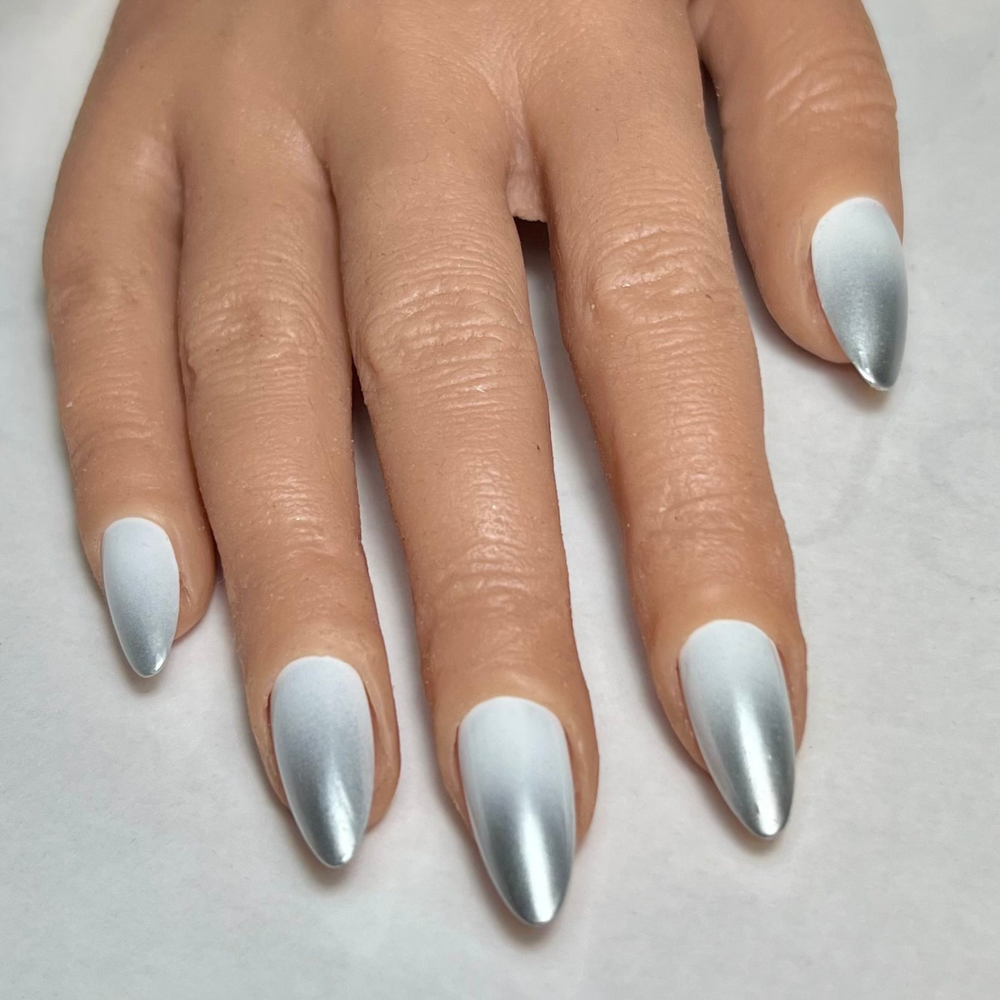 Kit Press On Nails “Fast Nails” universels NO035 à assortir à la parure