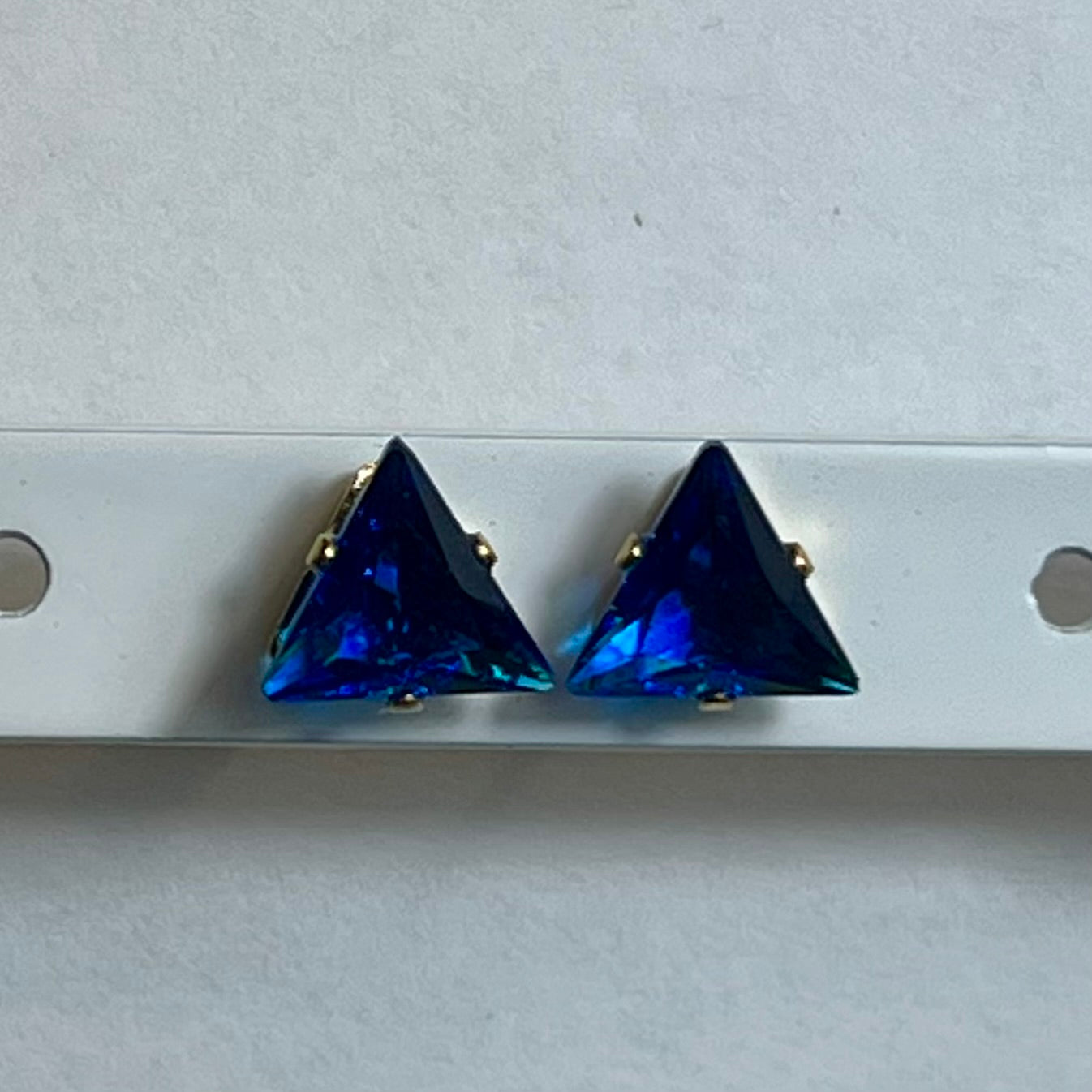 Boucles d’Oreilles en Acier Inoxydable B025 – Doré ou Argenté | Hypoallergéniques et Résistantes à l’Eau