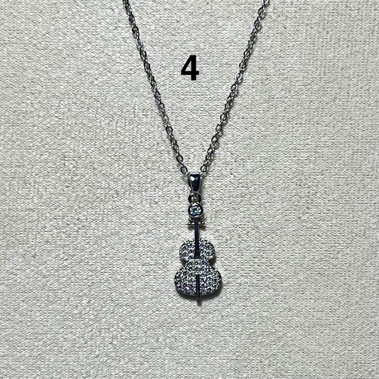 Collier Argenté en acier inoxydable N° 4 (40cm+ 5cm) – Ajustable, hypoallergénique et résistants à l’eau