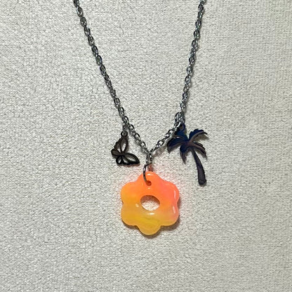 Collier Flora – Bijou Fait Main en Acier Inoxydable et Pâte Polymère