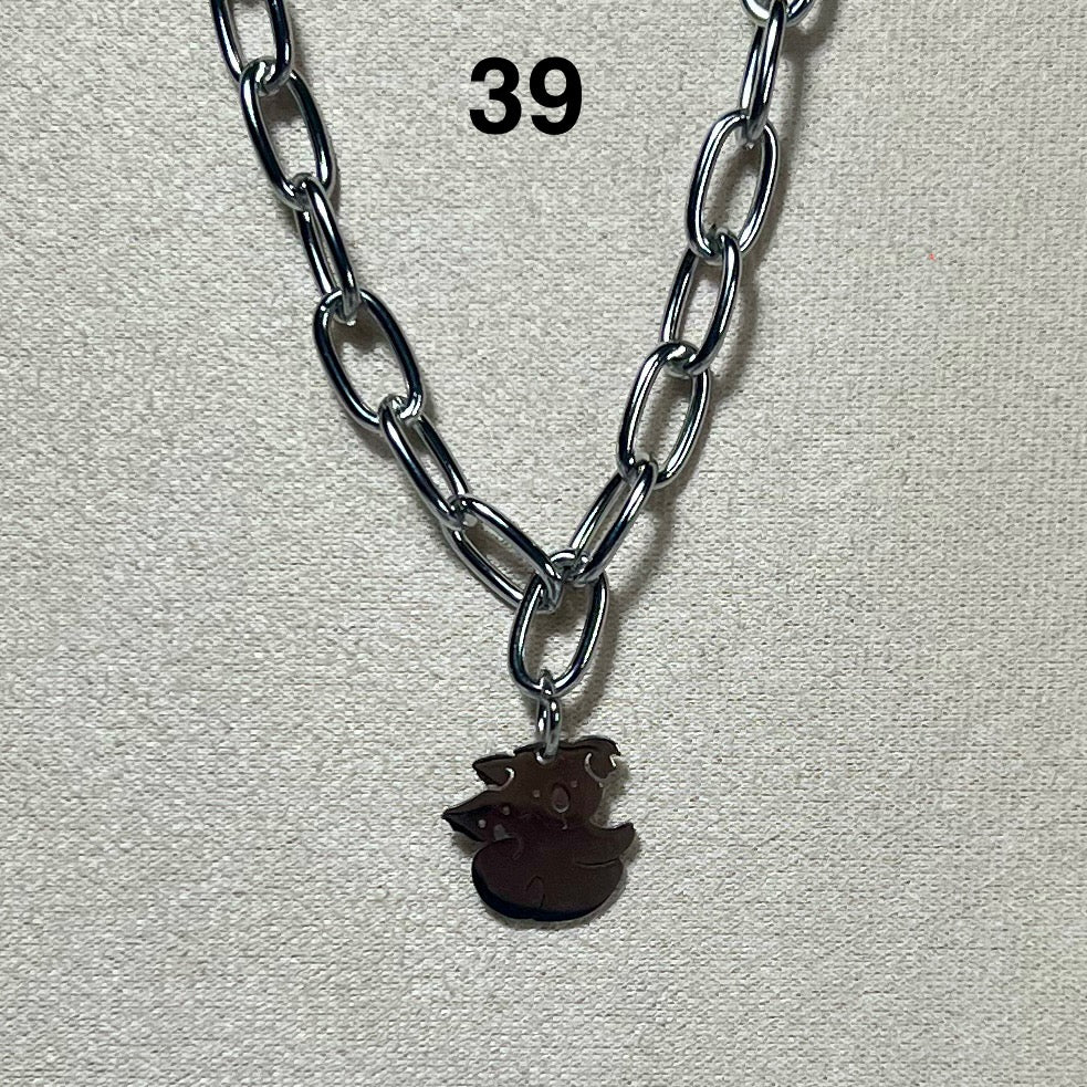 Collier en acier inoxydable N° 39 (43cm+ 4cm) – Ajustable, hypoallergénique et résistants à l’eau