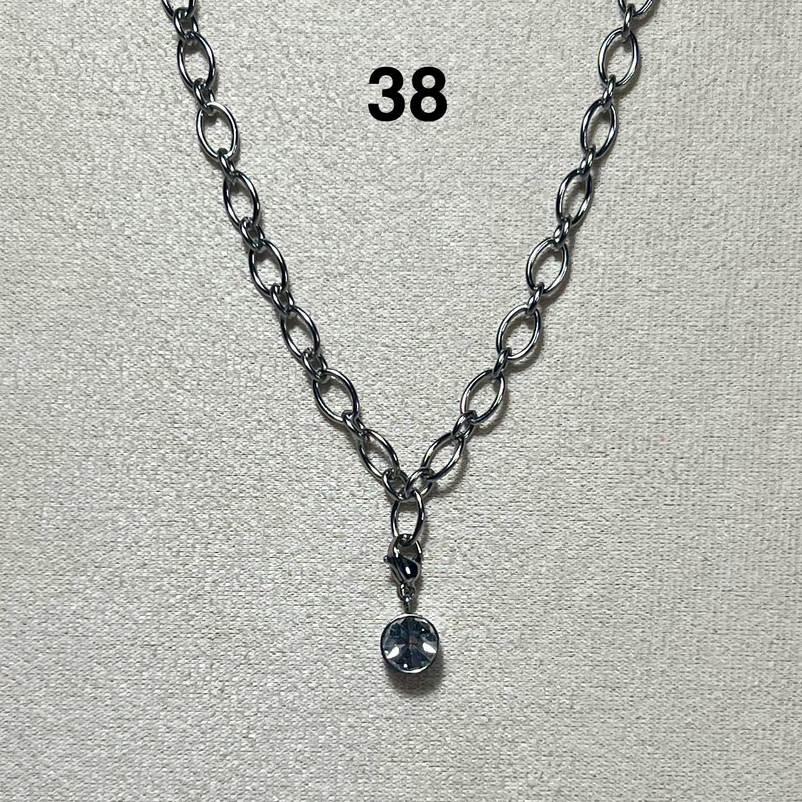 Collier en acier inoxydable N° 38 (38cm+ 5cm) – Ajustable, hypoallergénique et résistants à l’eau