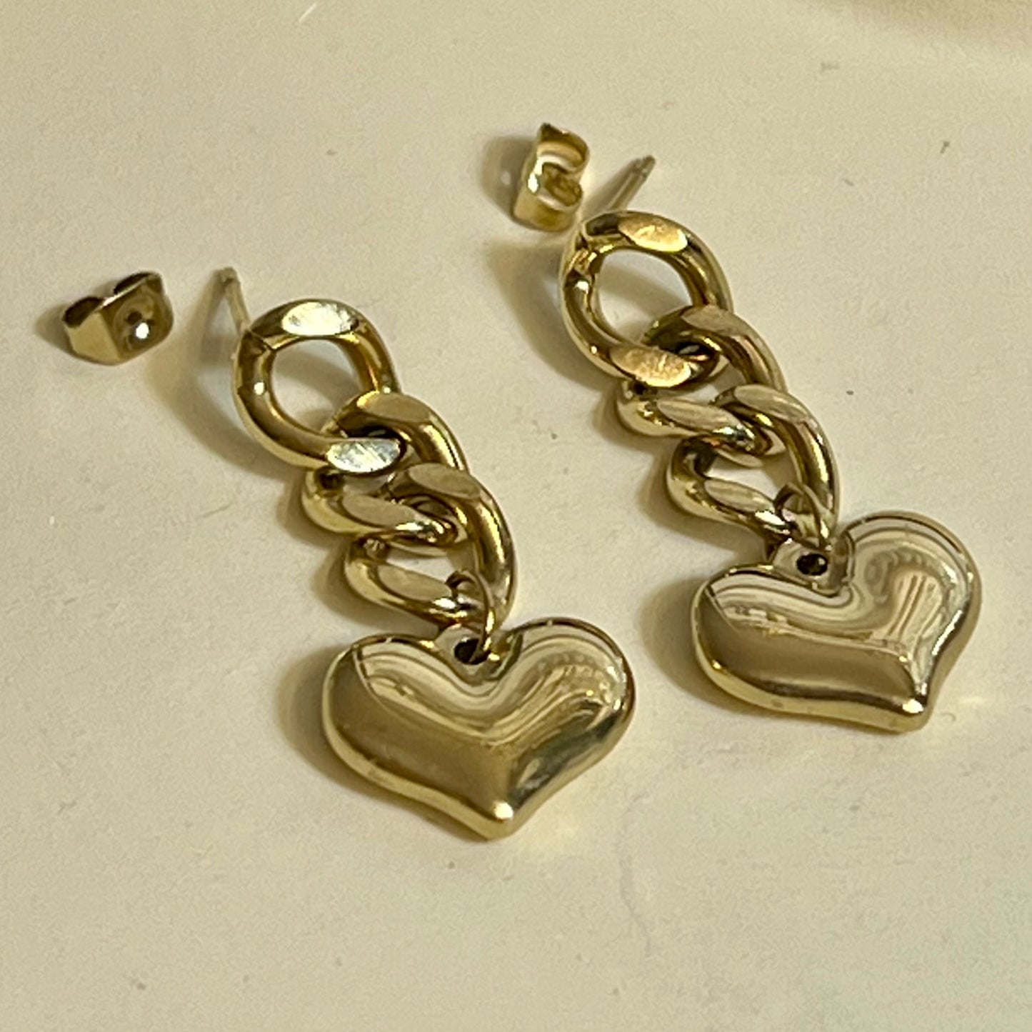 Boucles d’Oreilles en Acier Inoxydable B029 – Doré ou Argenté | Hypoallergéniques et Résistantes à l’Eau