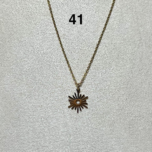 Collier Doré en acier inoxydable N° 41 (56cm) – Ajustable, hypoallergénique et résistants à l’eau