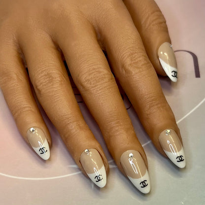 Fast Nails F016 French Élégante avec Strass – Kokoha