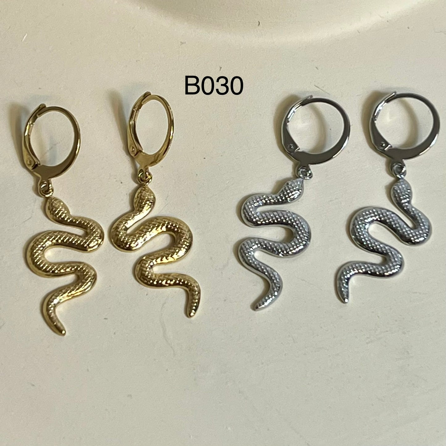 Boucles d’Oreilles en Acier Inoxydable B030 – Doré ou Argenté | Hypoallergéniques et Résistantes à l’Eau