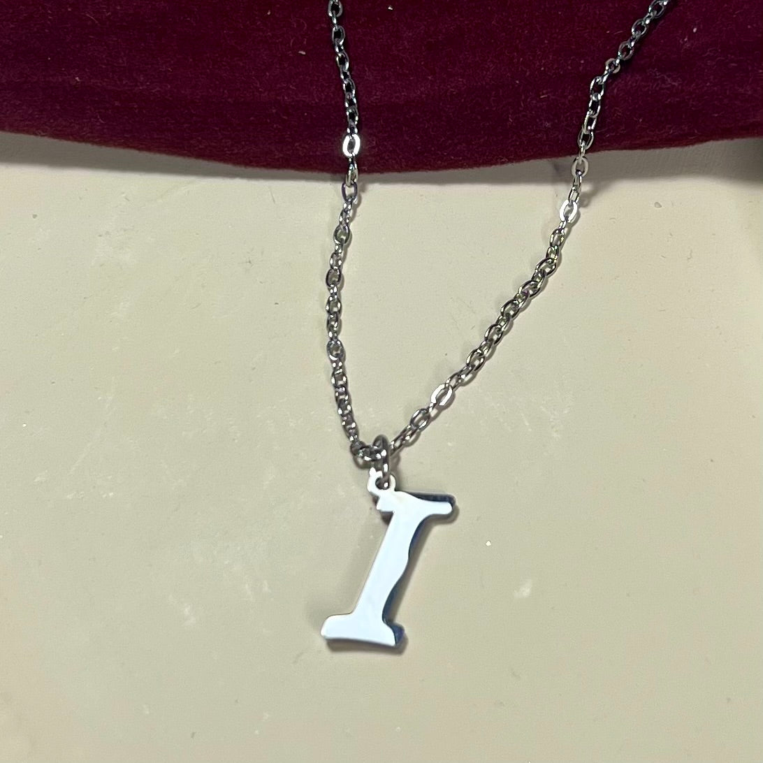 Collier Lettre Initiale en Acier Inoxydable – Doré ou Argenté | Cadeau Personnalisé à Petit Prix