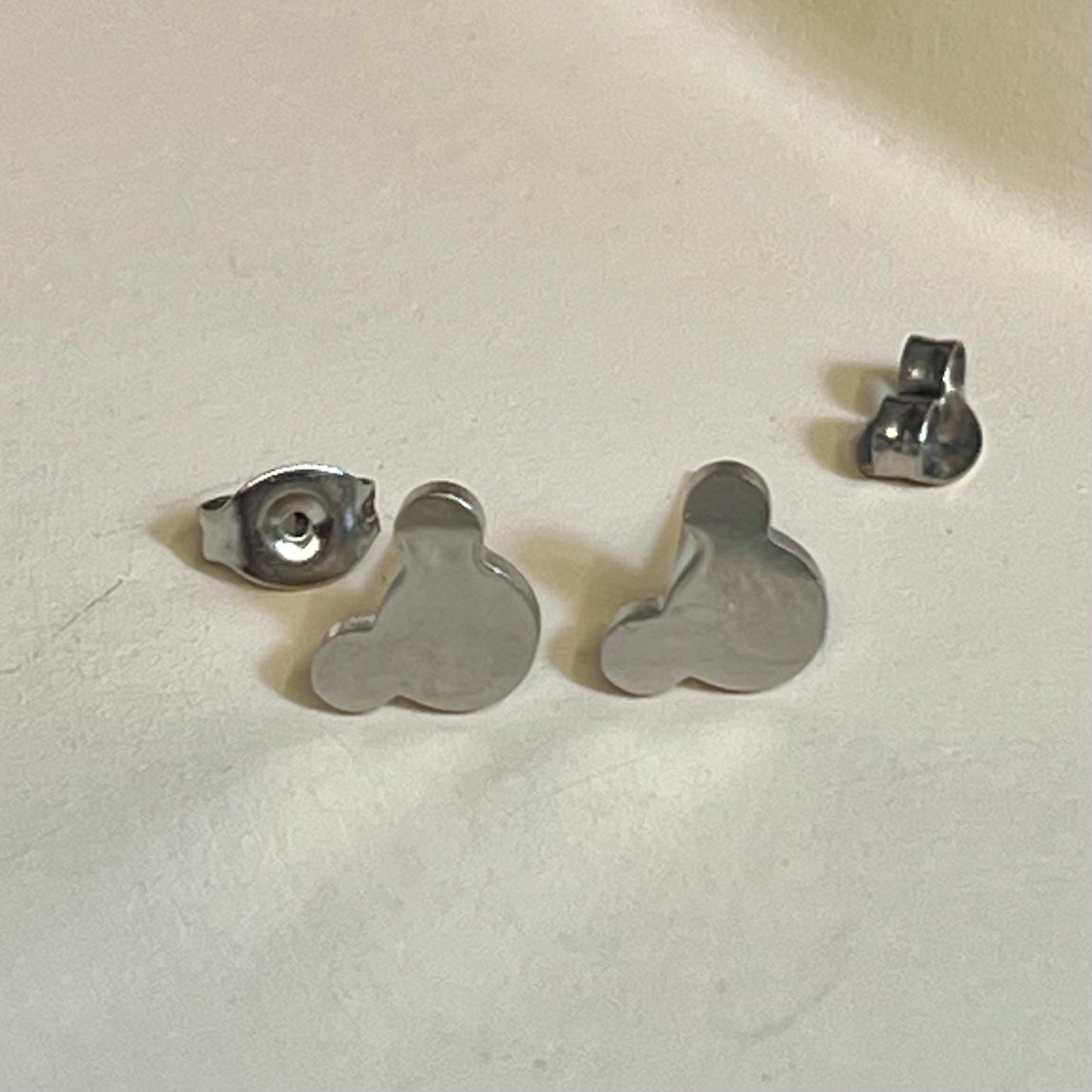 Boucles d’Oreilles en Acier Inoxydable B014 – Doré ou Argenté | Hypoallergéniques et Résistantes à l’Eau
