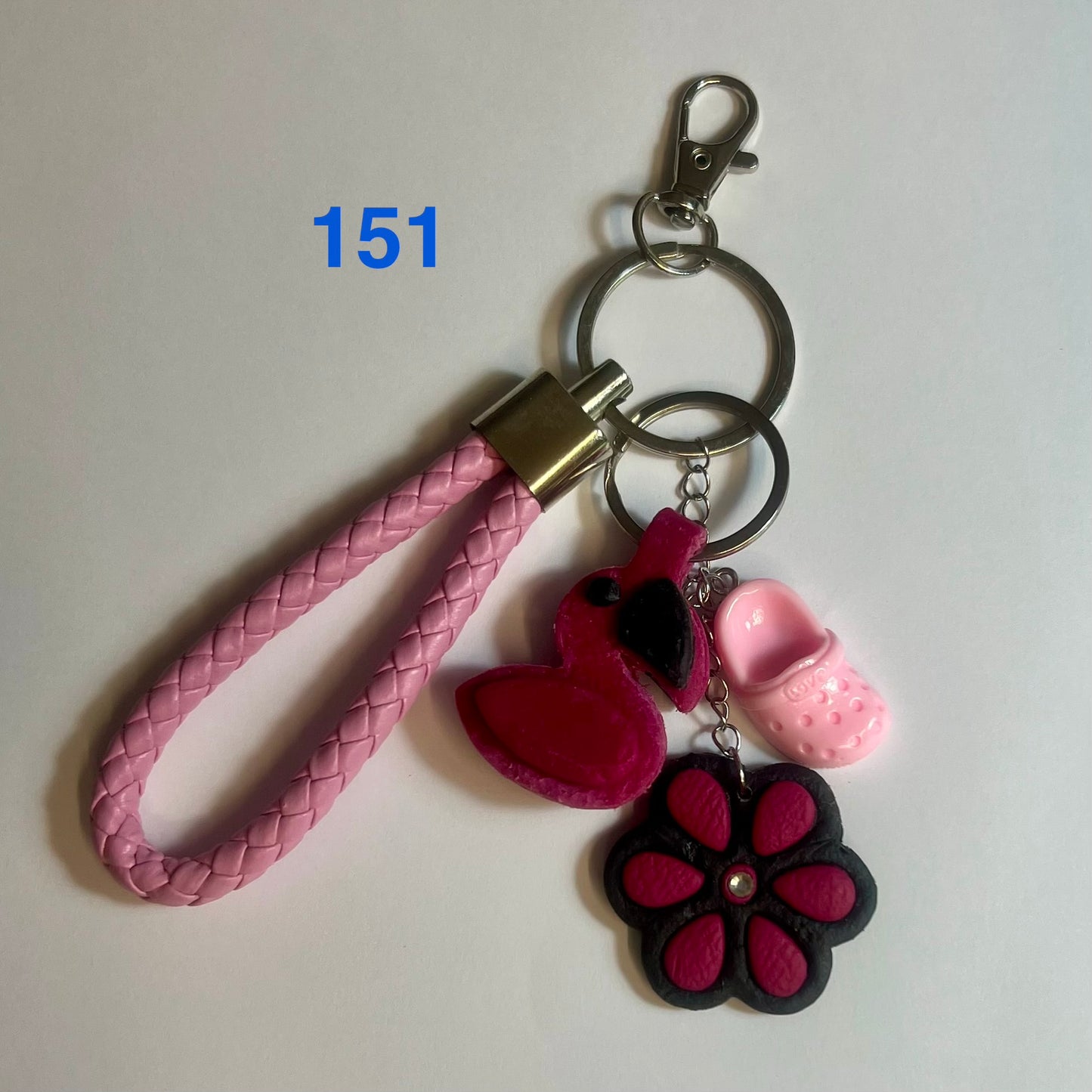 ✨ Bijou de Sac et Porte-Clés Fantaisie – Accessoire Tendance avec Breloques