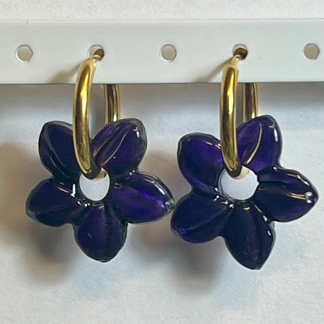 Pampilles Moana (25mm) – Fleurs de tiaré en pâte polymère (vendues par paires, sans créoles)