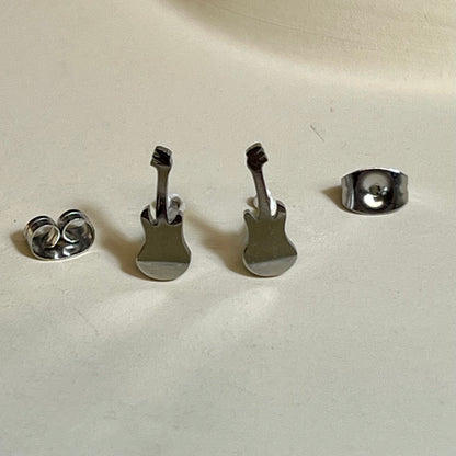 Boucles d’Oreilles en Acier Inoxydable B024 – Doré ou Argenté | Hypoallergéniques et Résistantes à l’Eau