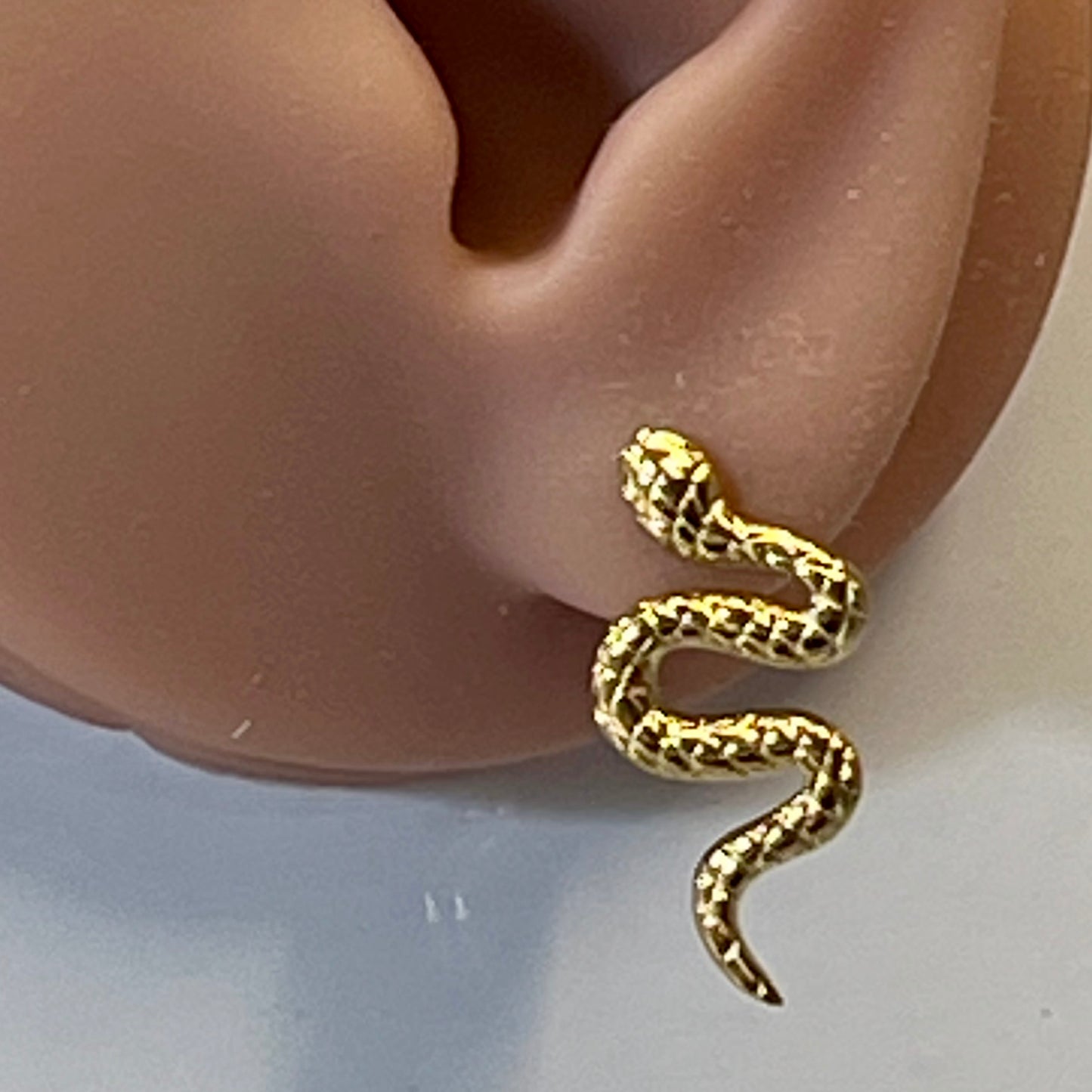 Boucles d’Oreilles en Acier Inoxydable B030 – Doré ou Argenté | Hypoallergéniques et Résistantes à l’Eau