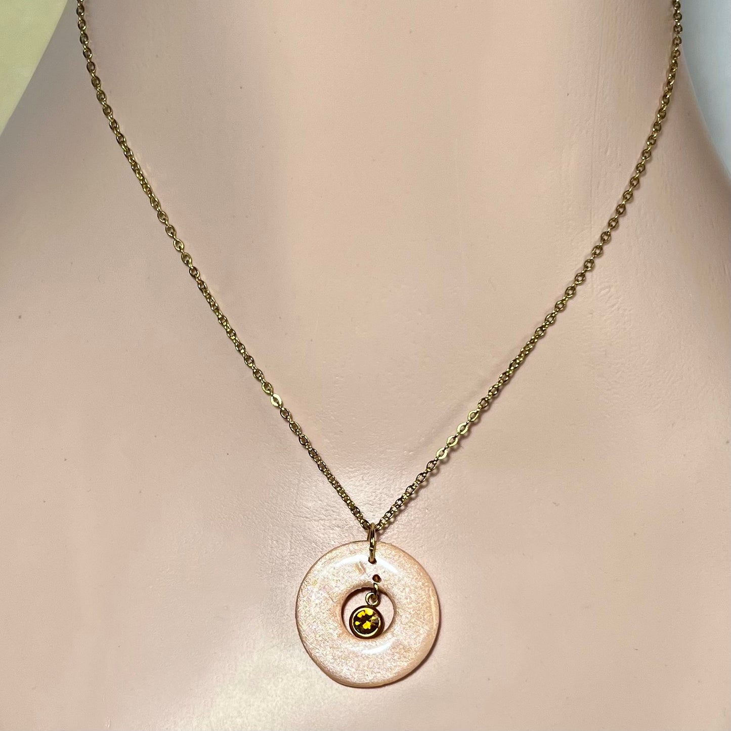 Colliers Halo – Acier inoxydable, pâte polymère nacrée et strass scintillant
