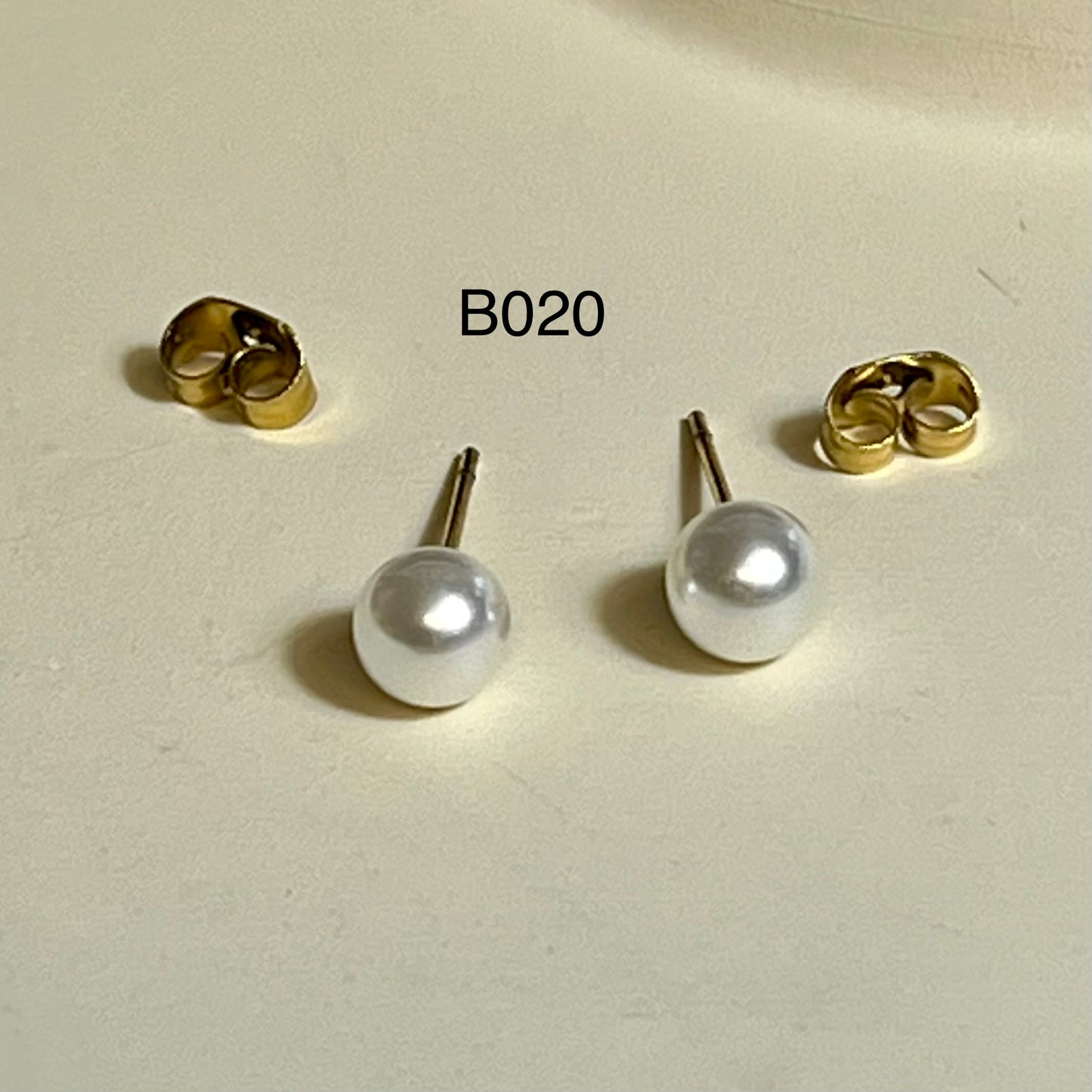 Boucles d’Oreilles en Acier Inoxydable B020 – Doré ou Argenté | Hypoallergéniques et Résistantes à l’Eau