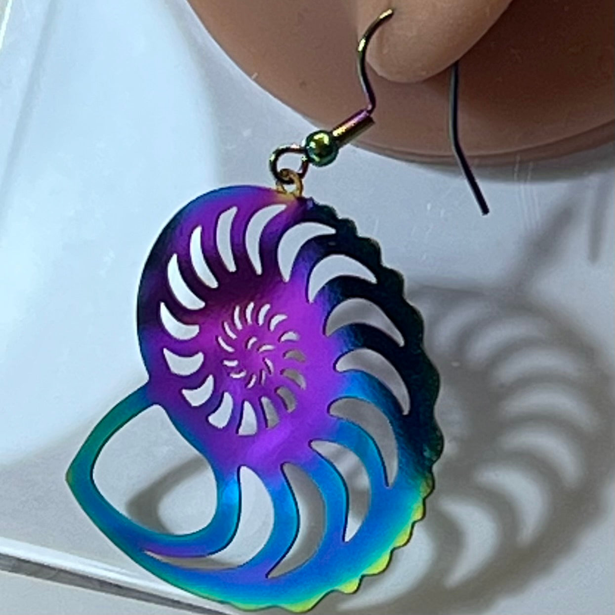 Boucles d’Oreilles en Acier Inoxydable B048 – Holographique | Hypoallergéniques et Résistantes à l’Eau