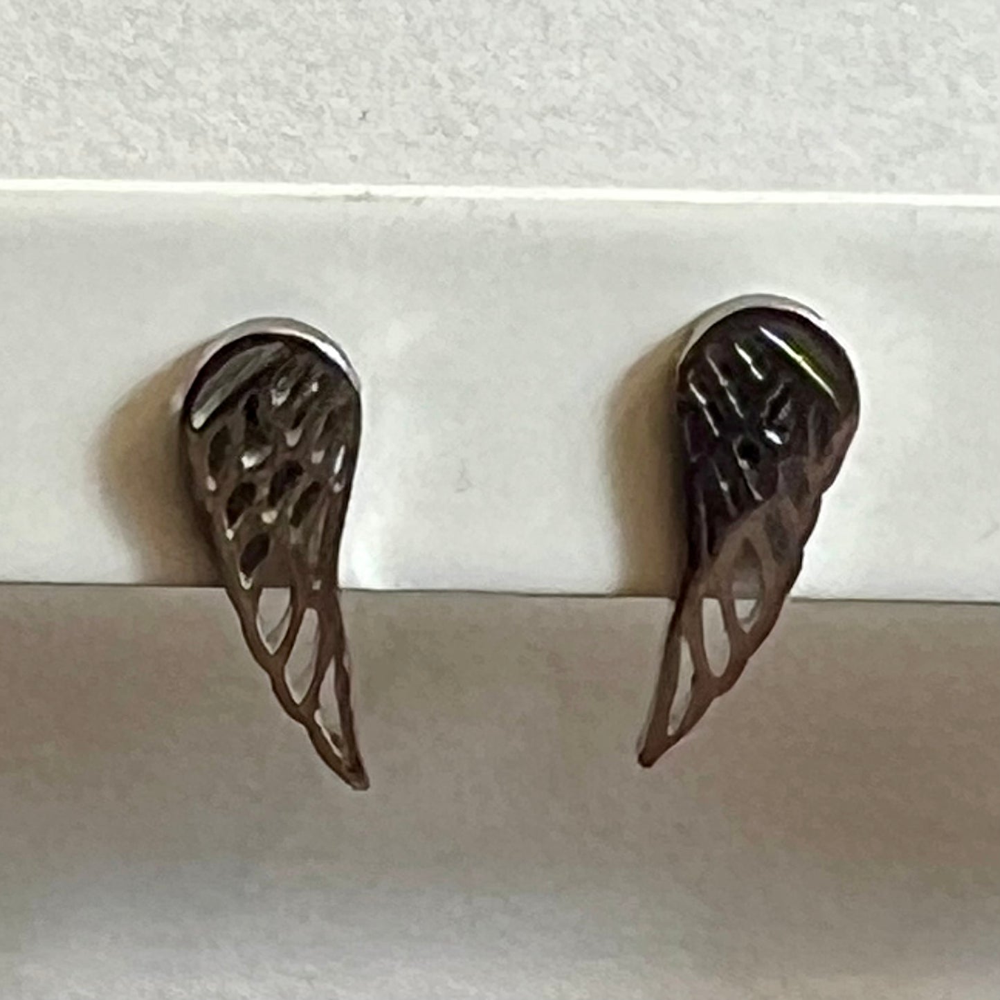 Boucles d’Oreilles en Acier Inoxydable B007 – Doré ou Argenté | Hypoallergéniques et Résistantes à l’Eau