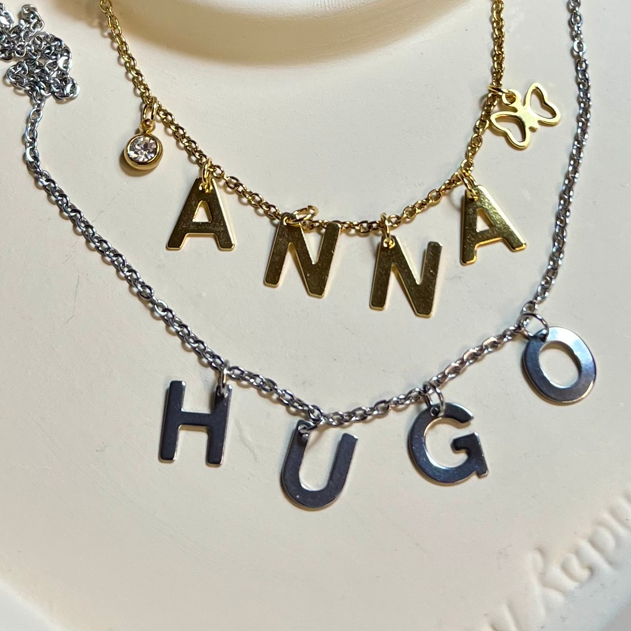 Collier Prénom Personnalisable en Acier Inoxydable – Lettres et Symboles Doré ou Argenté