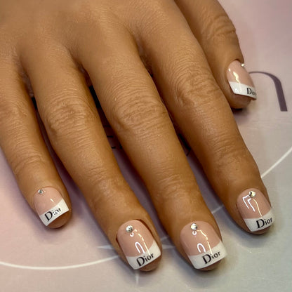 Fast Nails F015 French Chic avec Strass – Kokoha