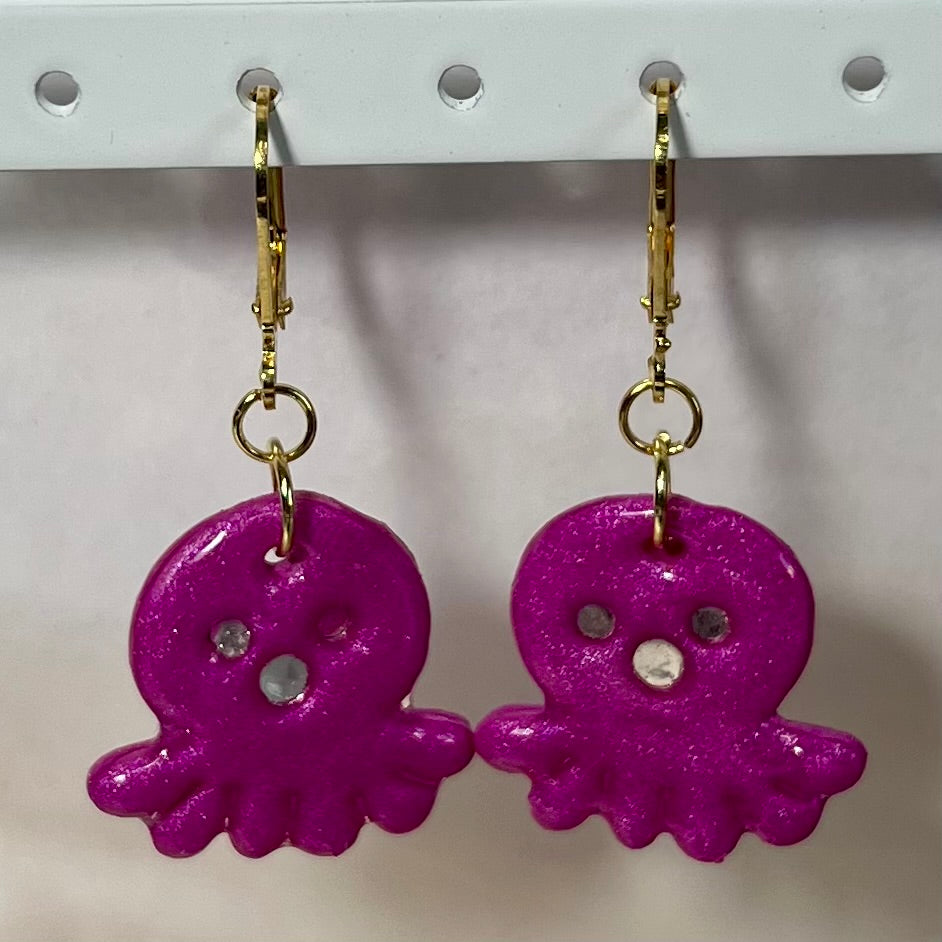 Boucles d'Oreilles Poulpy – Bijou marin fait main en acier inoxydable et pâte polymère métallisée (4 coloris)