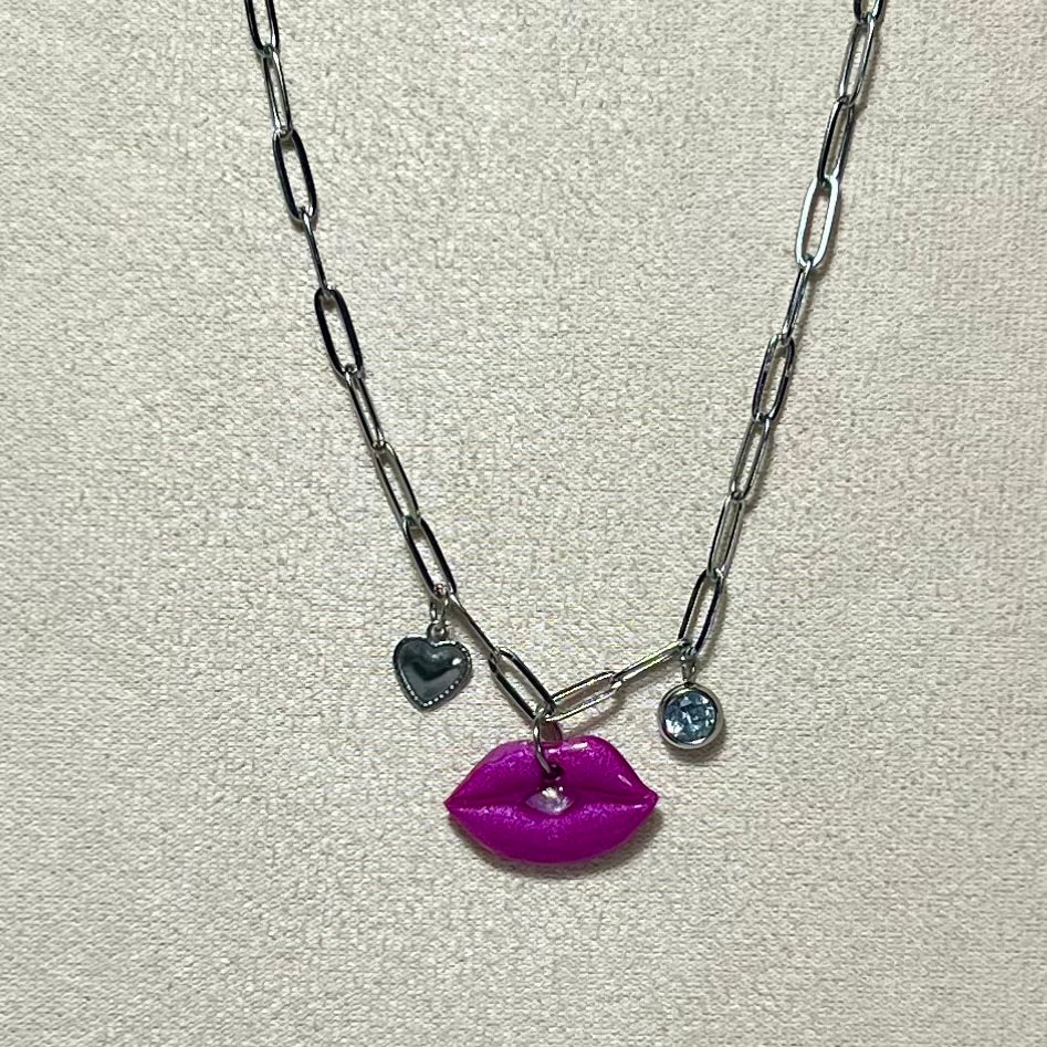 Collier Lips – Collier en acier inoxydable et pâte polymère fait main | Chaîne dorée ou argentée