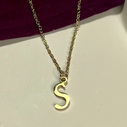 Collier Lettre Initiale en Acier Inoxydable – Doré ou Argenté | Cadeau Personnalisé à Petit Prix