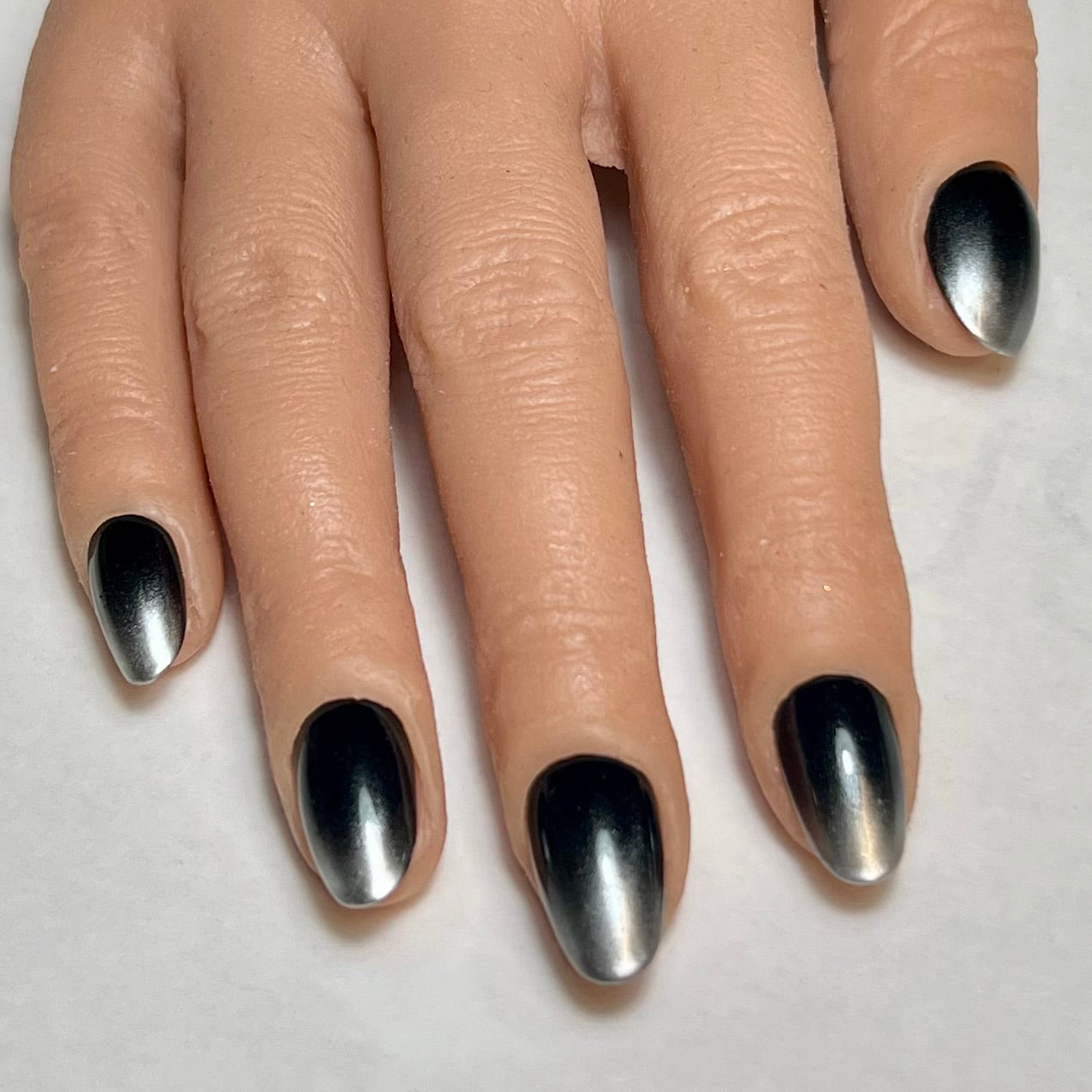 Kit Press On Nails “Fast Nails” universels NO035 à assortir à la parure