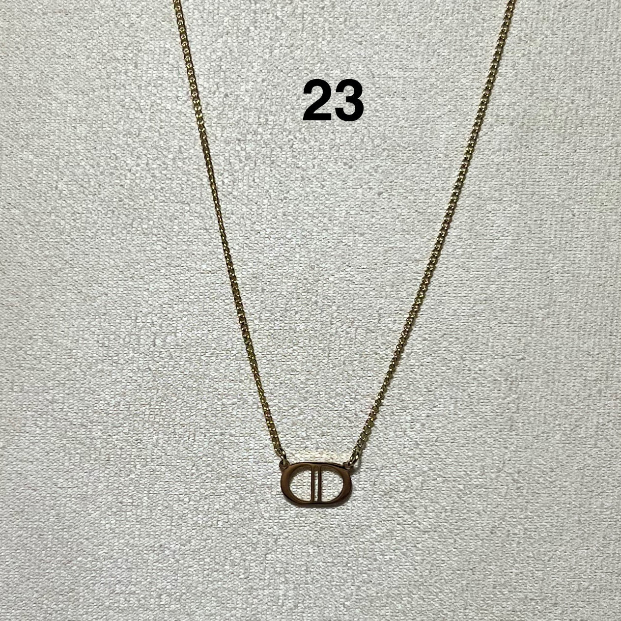 Collier en acier inoxydable N° 23 (40cm+ 5cm) – Ajustable, hypoallergénique et résistants à l’eau