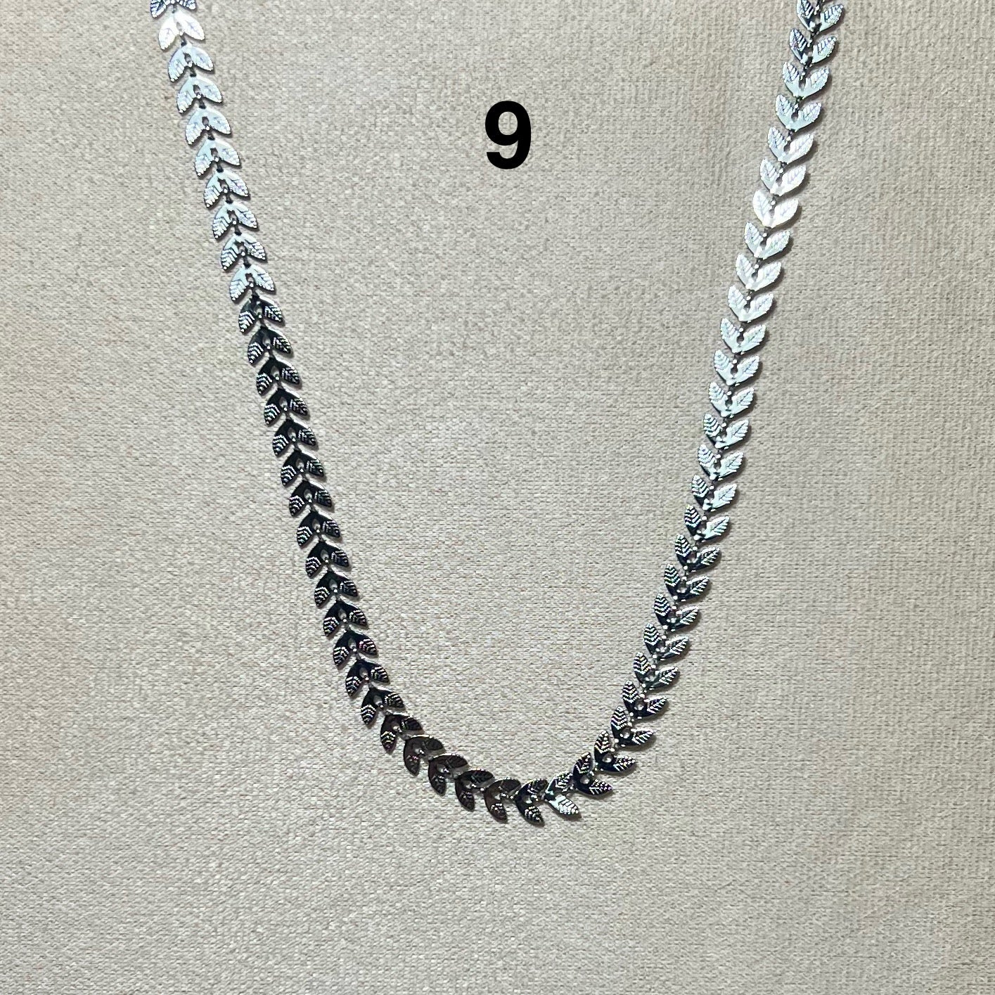 Collier en acier inoxydable N° 9 (41cm+ 5cm) – Ajustable, hypoallergénique et résistants à l’eau