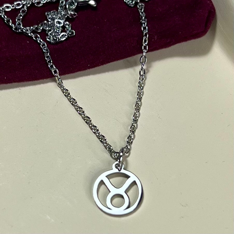 Collier Signe Astrologique en Acier Inoxydable – Doré ou Argenté | Bijou Astre Personnalisé à Petit Prix