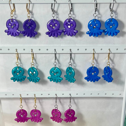 Boucles d'Oreilles Poulpy – Bijou marin fait main en acier inoxydable et pâte polymère métallisée (4 coloris)