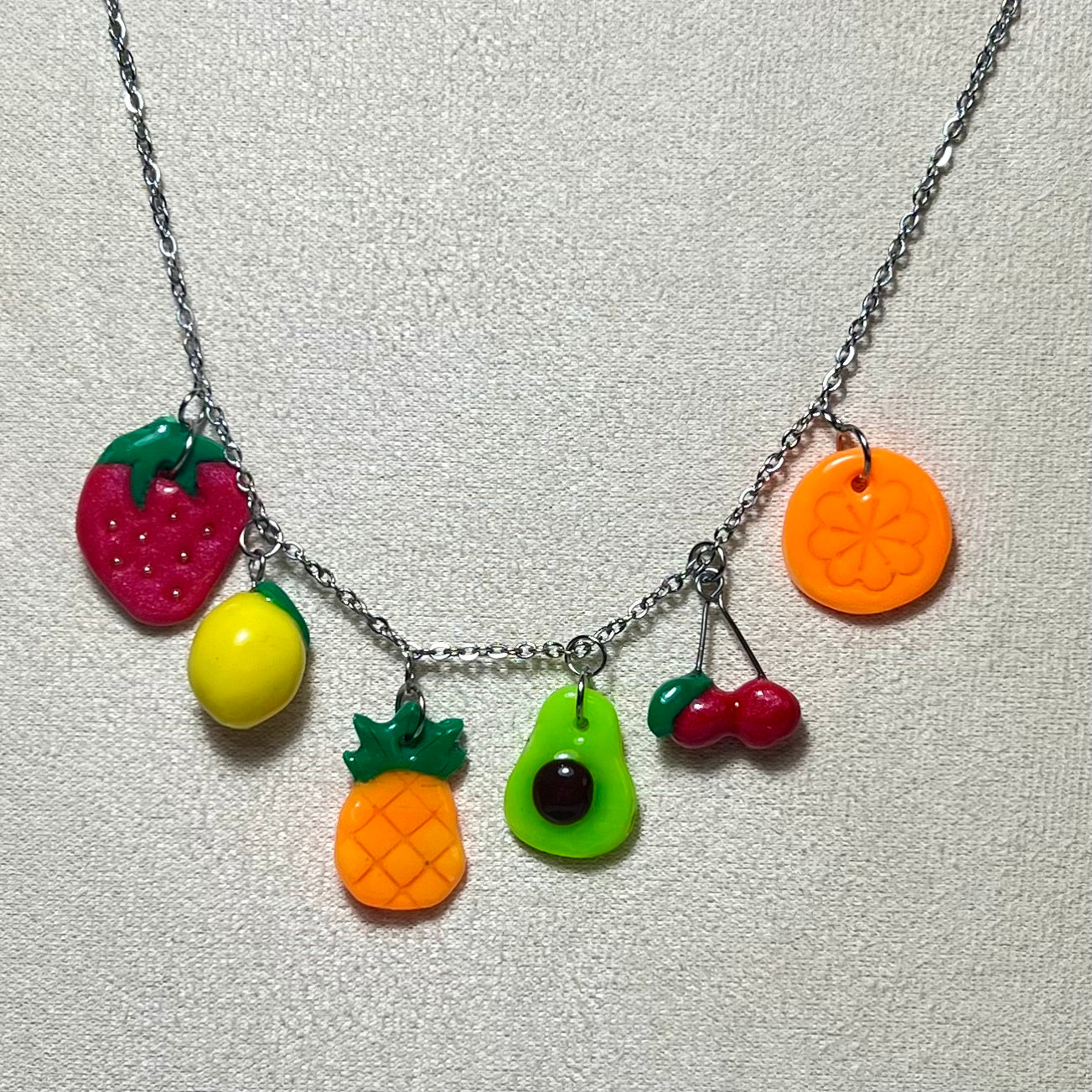 Collier multi-fruits argenté coloré en acier inoxydable