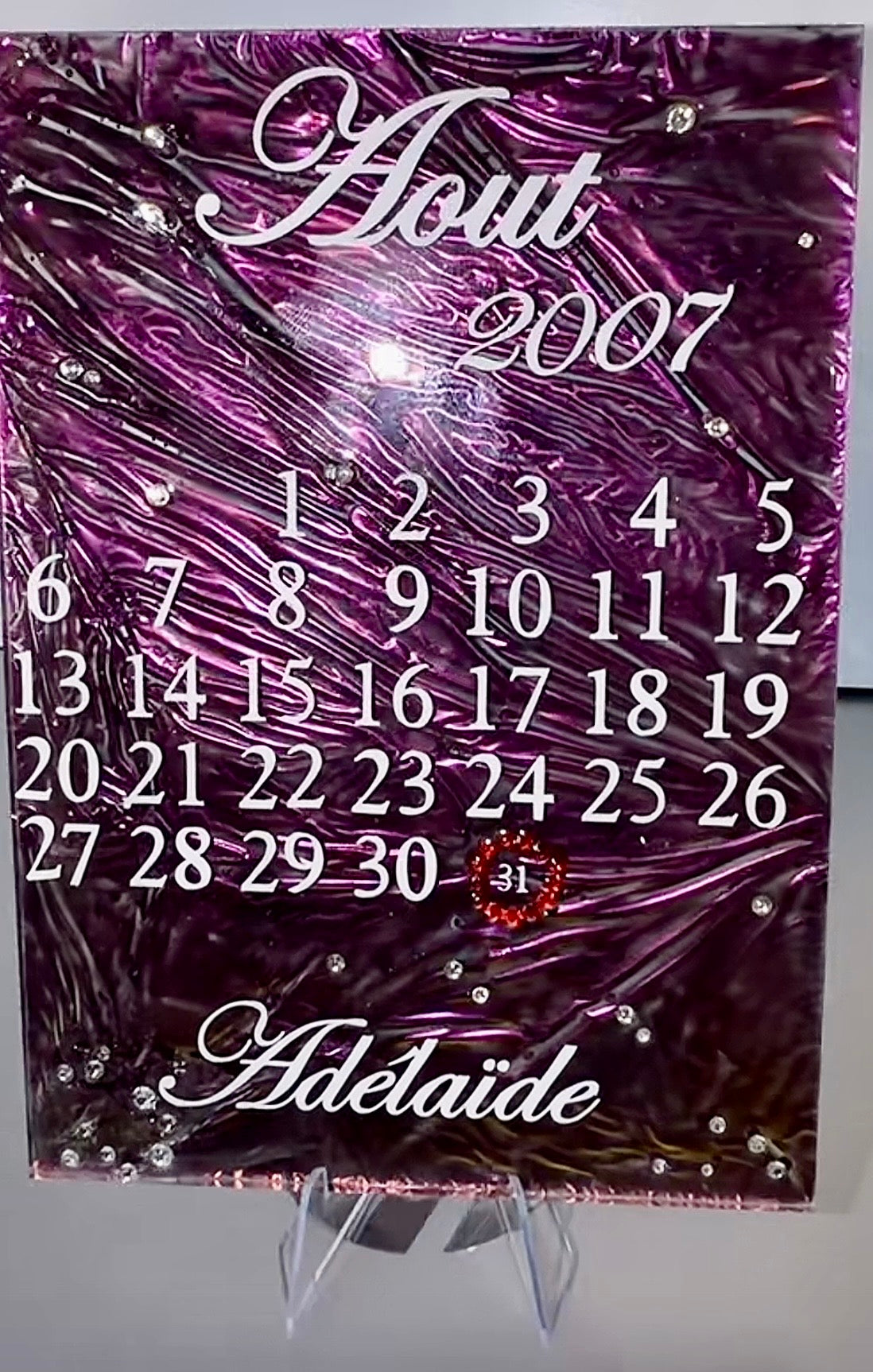 Plaque Plexiglas Personnalisée Calendrier – Cadeau Date Spéciale avec Strass et Résine | Format 10x15 cm