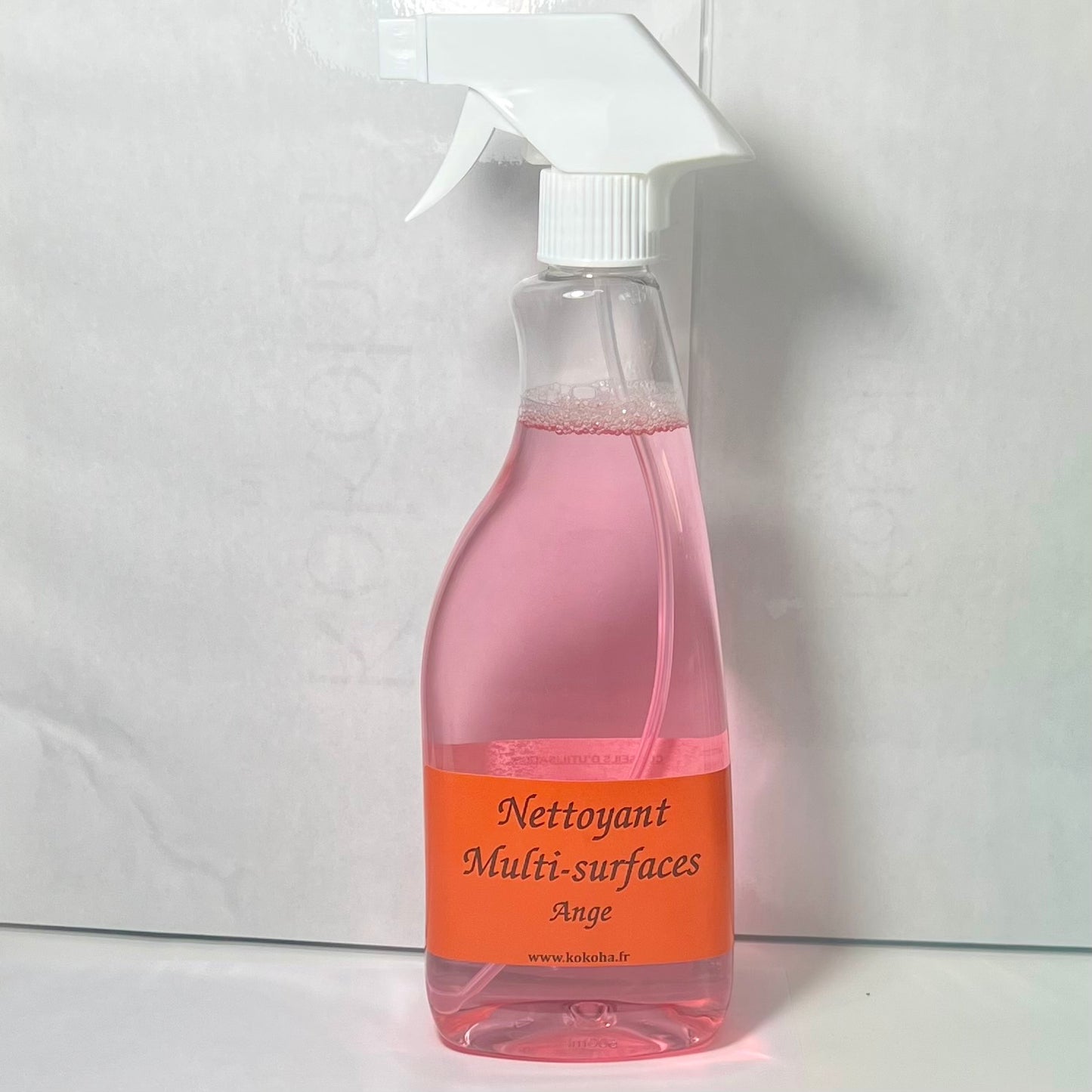 Nettoyant Multi-surfaces Écologique et Hypoallergénique – Pour un intérieur sain et une planète préservée