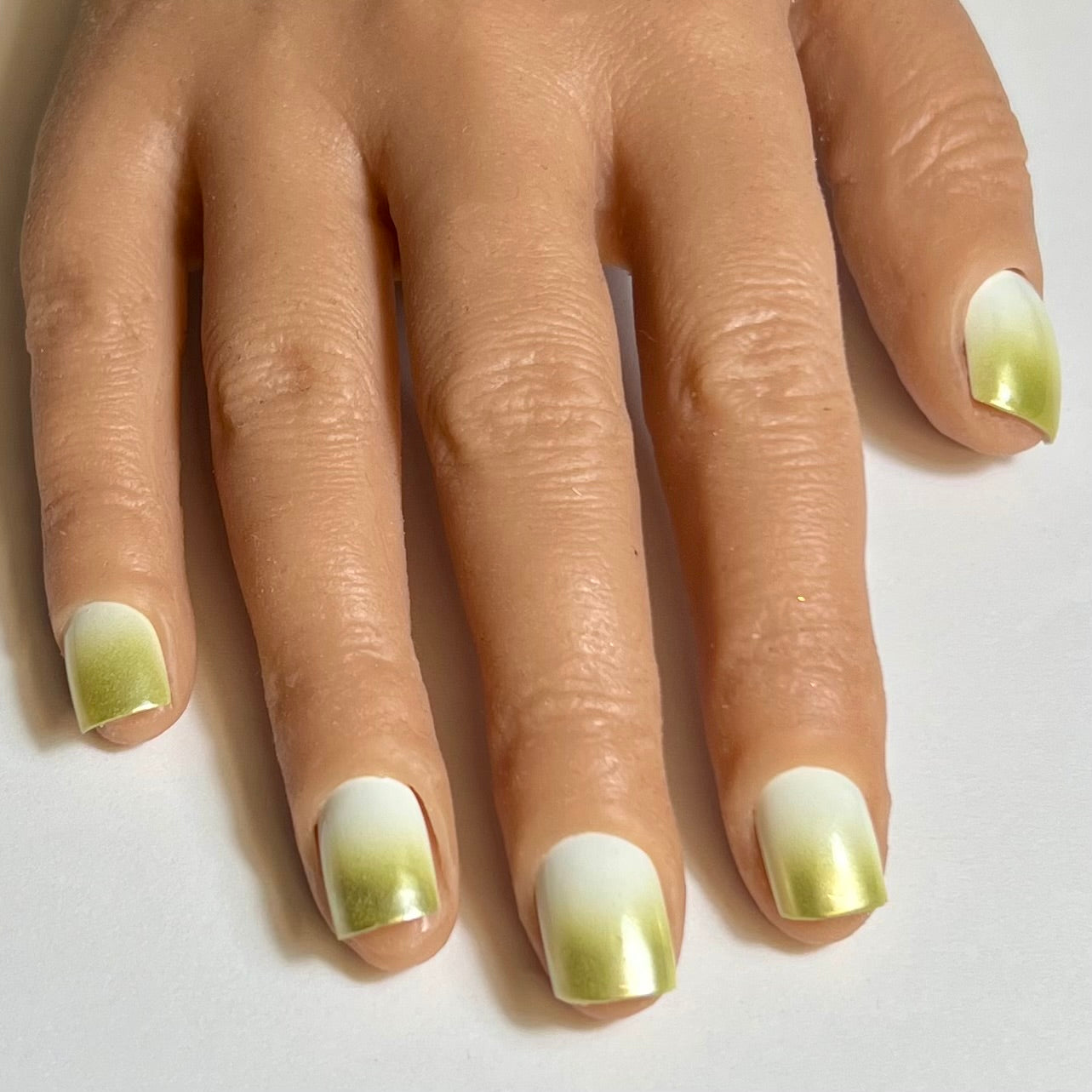 Kit Press On Nails “Fast Nails” universels NO035 à assortir à la parure