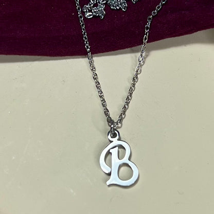 Collier Lettre Initiale en Acier Inoxydable – Doré ou Argenté | Cadeau Personnalisé à Petit Prix