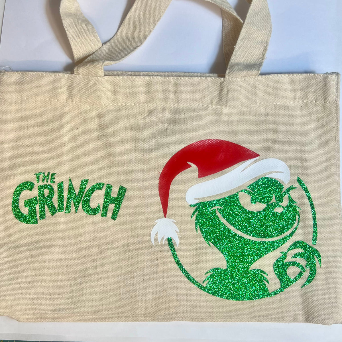 Petit sac crème en coton décoré grinch – Kokoha