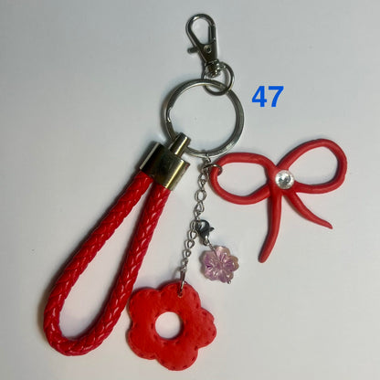 ✨ Bijou de Sac et Porte-Clés Fantaisie – Accessoire Tendance avec Breloques
