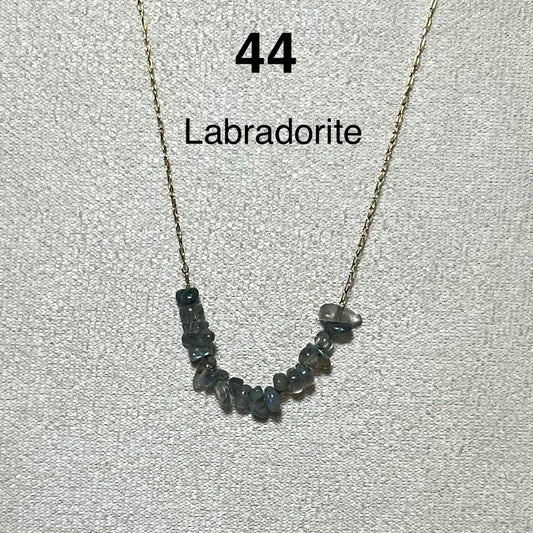 Collier Doré en acier inoxydable N° 44 (40cm+ 5cm) – Ajustable, hypoallergénique et résistants à l’eau