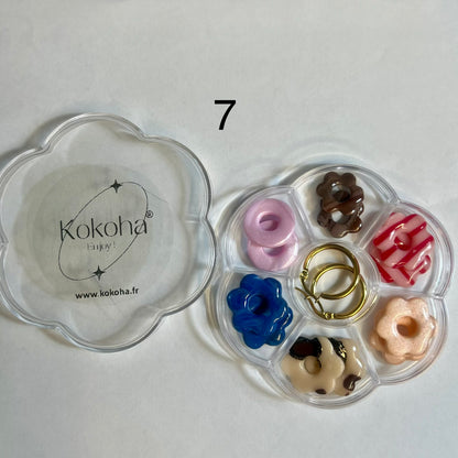 Coffret Boucles d’Oreilles Créoles et Pampilles – Boîte Fleur Acrylique Transparente | Acier Inoxydable