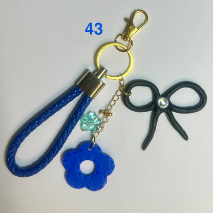 ✨ Bijou de Sac et Porte-Clés Fantaisie – Accessoire Tendance avec Breloques